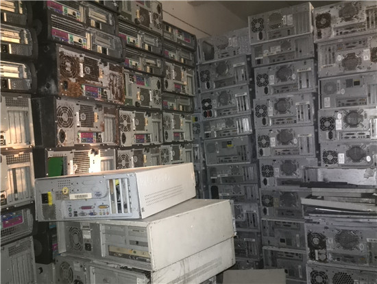 �V����X����