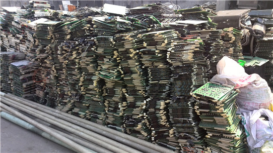 �����X����